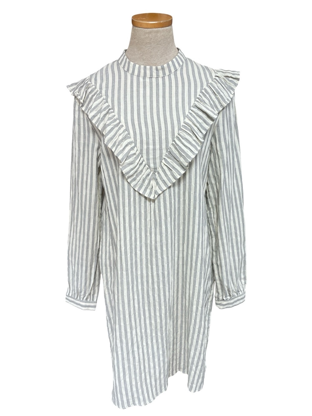 Rylee + Cru Dress Striped Ruffle Yoke Shift Light Gray White Size Large